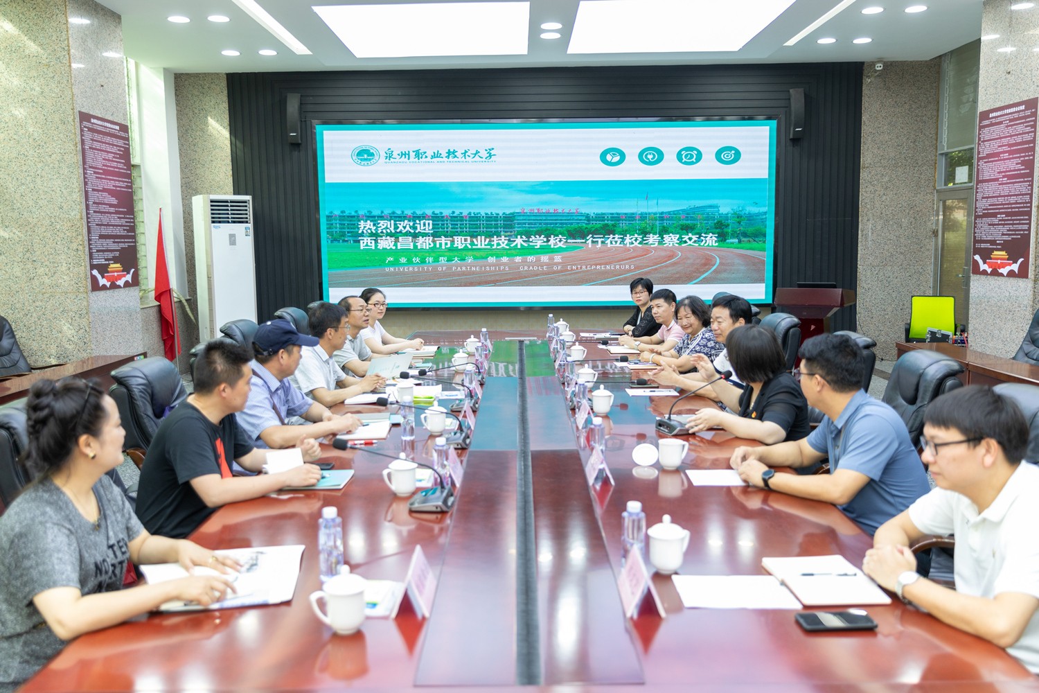 DHY_2796_副本.jpg DHY_2796_副本.jpg