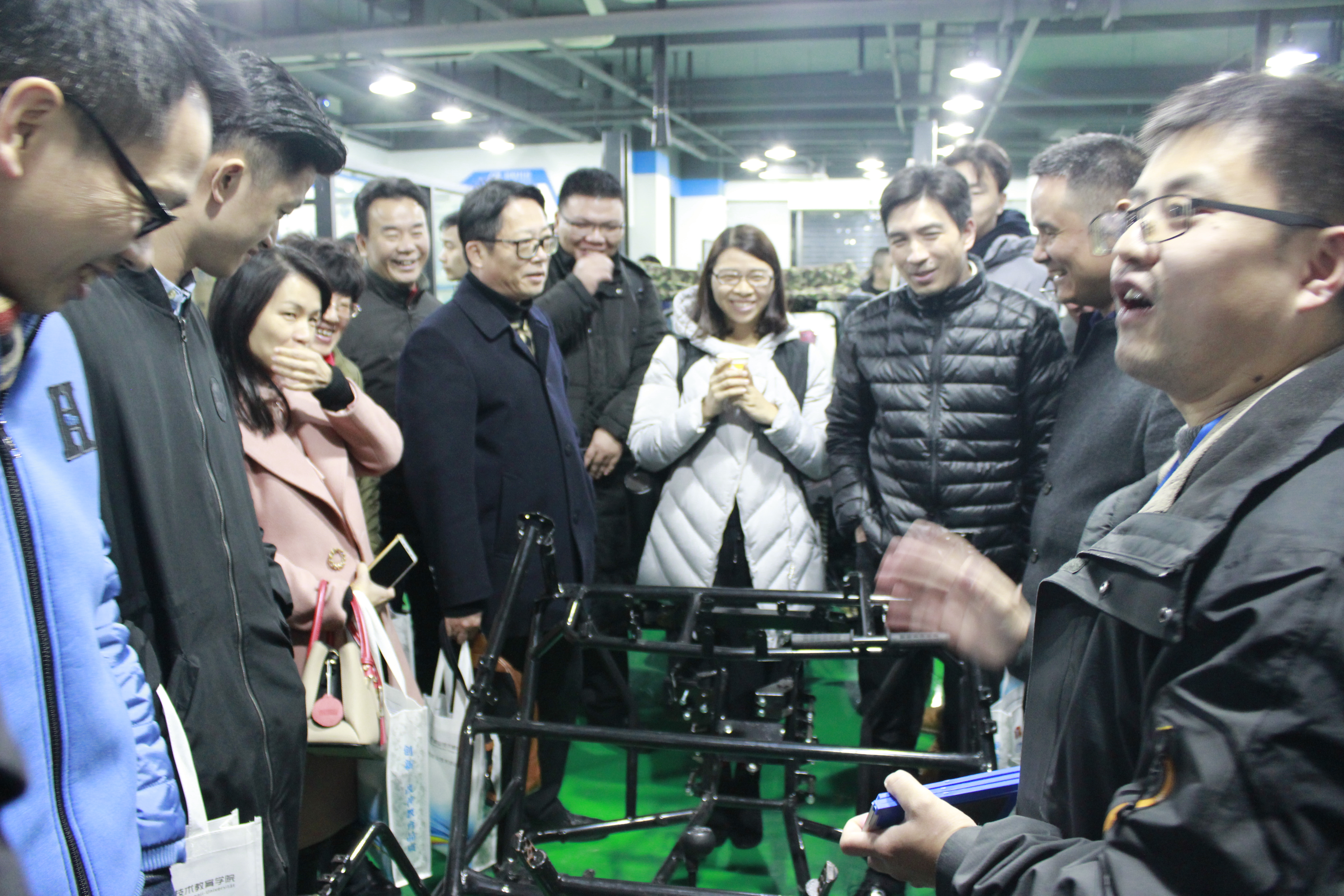 参观趣味导入法课堂1.jpg 参观趣味导入法课堂1.jpg